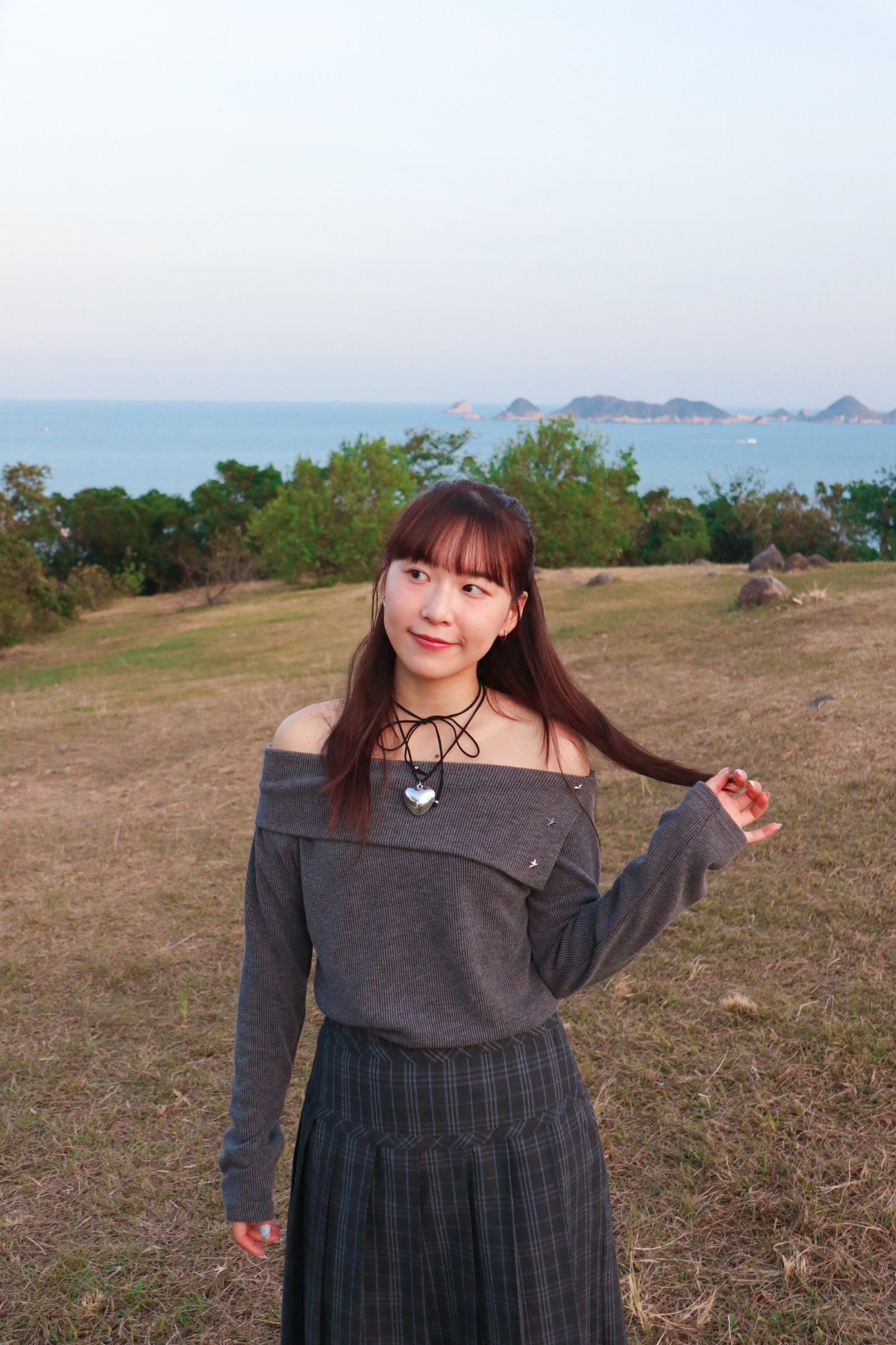 STAR Off-Shoulder Sweatshirt (Grey)