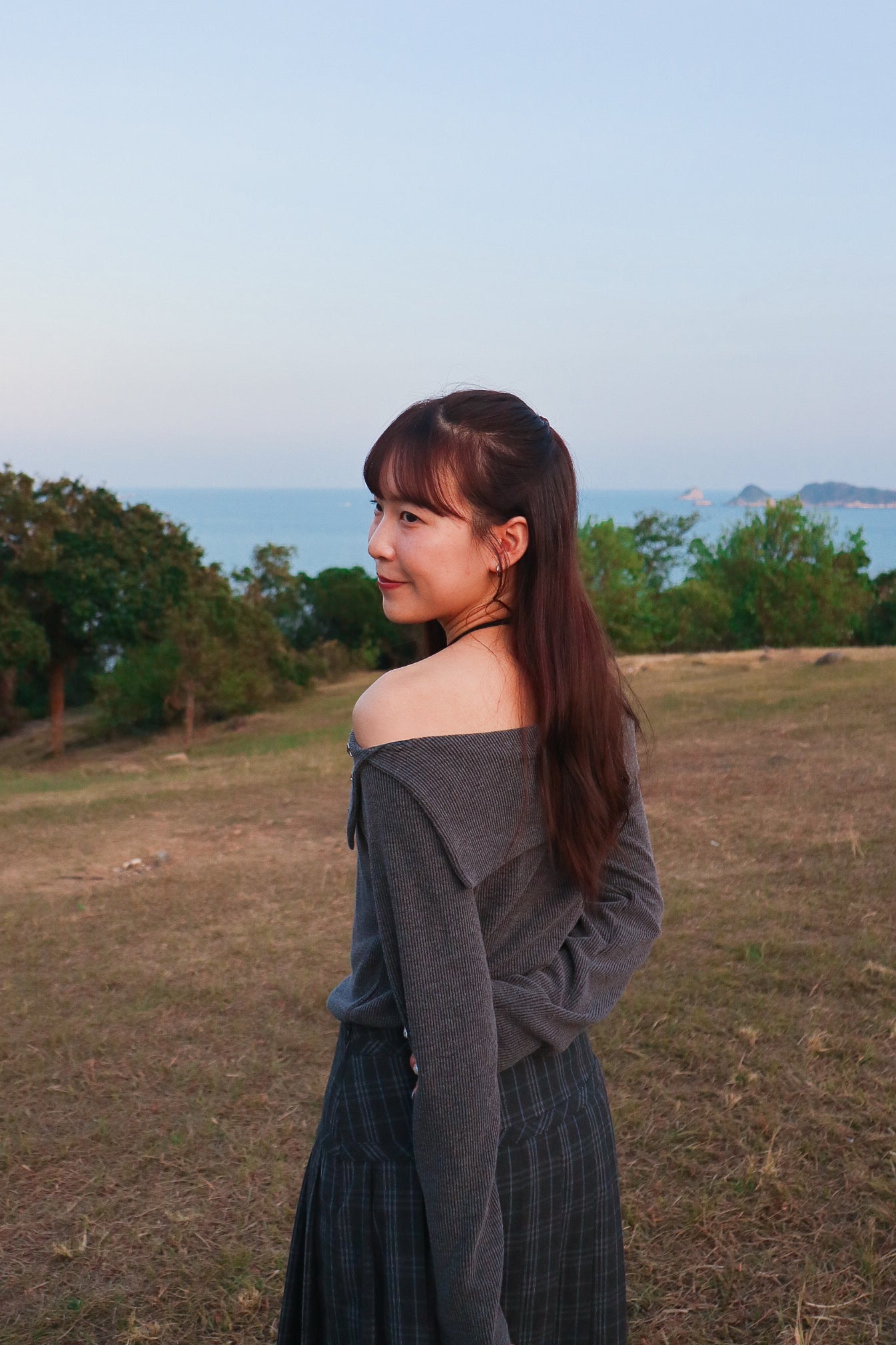 STAR Off-Shoulder Sweatshirt (Grey)